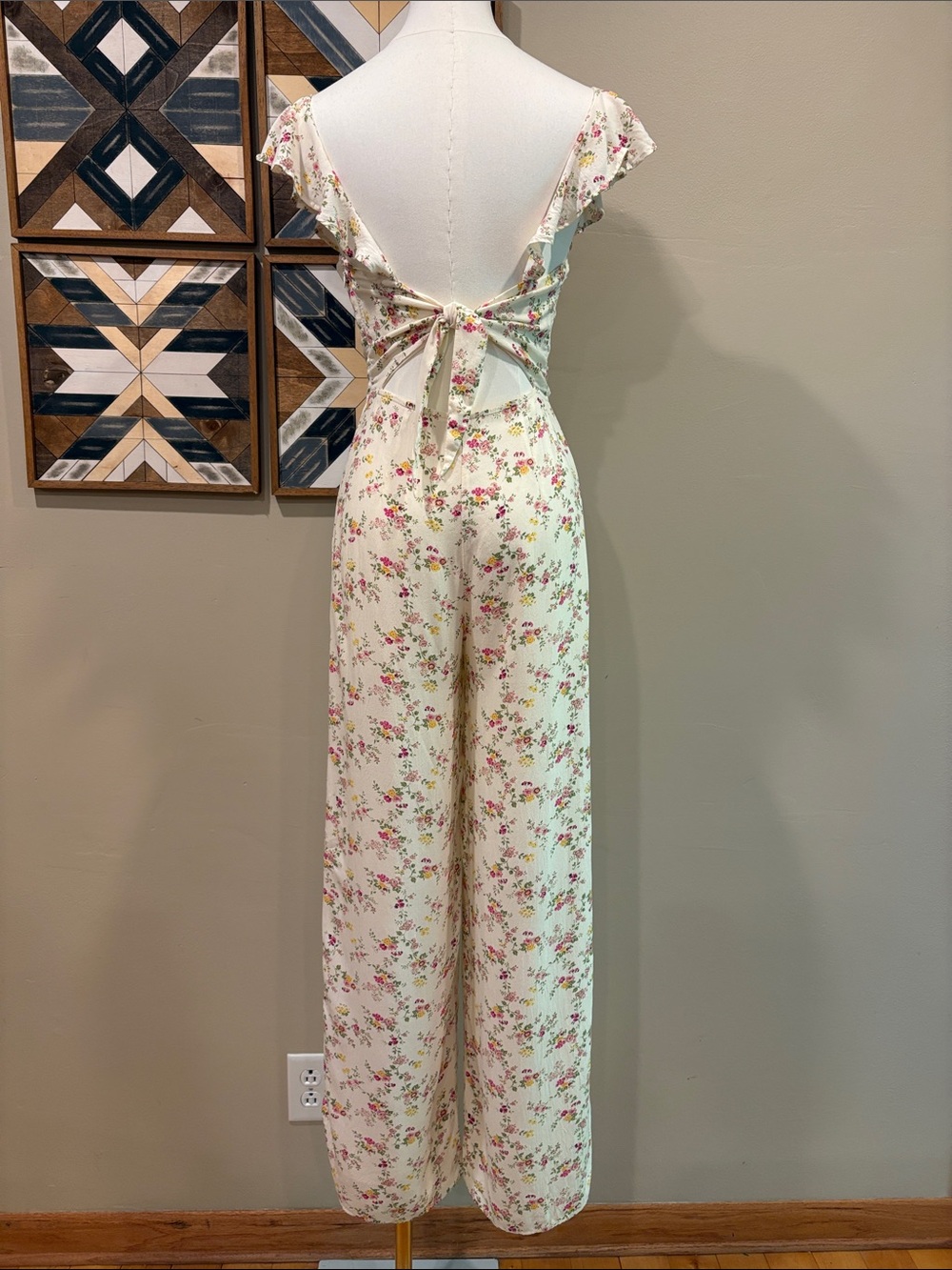 Ralph Lauren Denim & Supply Cream Floral Ruffle Tie Back Jumpsuit Romper size 2 - Picture 5 of 12